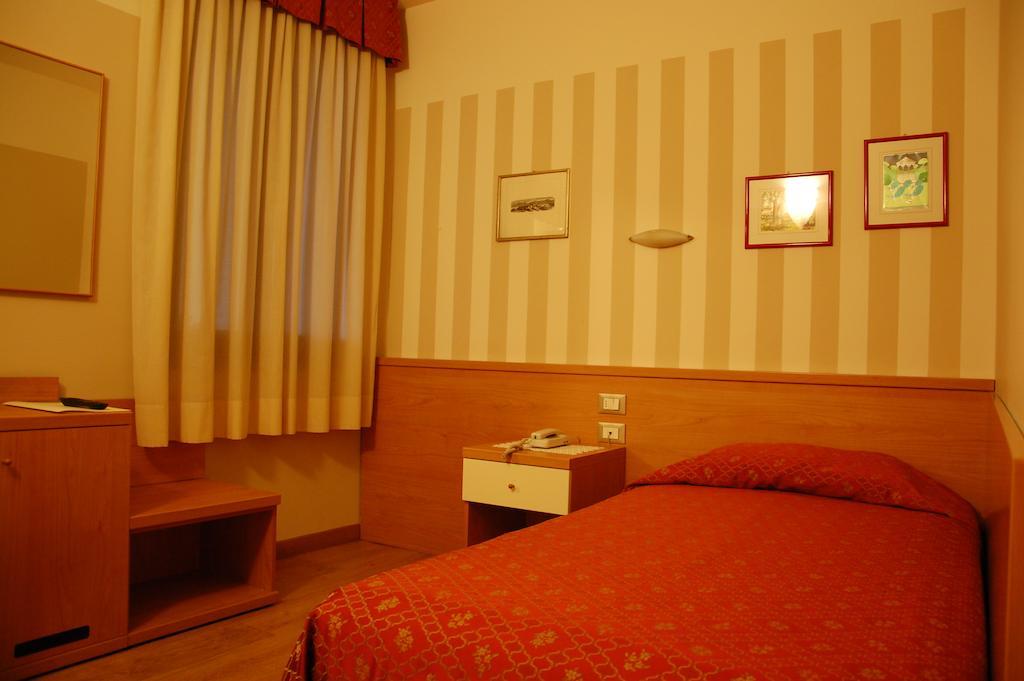 Hotel Belie San Martino di Lupari Cameră foto